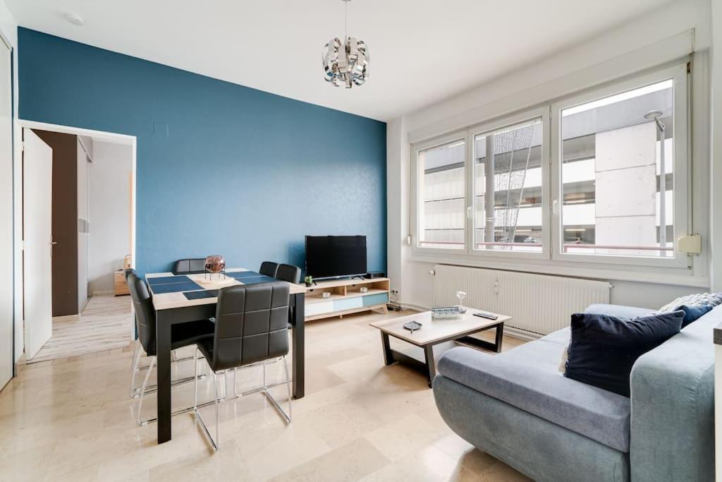 Superbe Appartement A Une Minute A Pied De La Gare Epinal Bagian luar foto