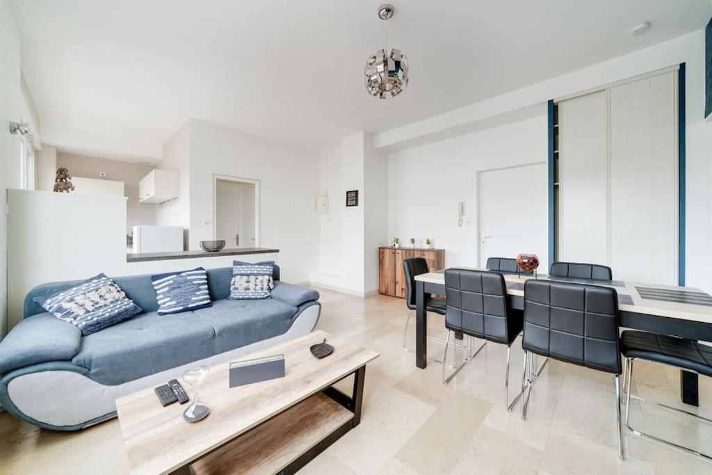 Superbe Appartement A Une Minute A Pied De La Gare Epinal Bagian luar foto