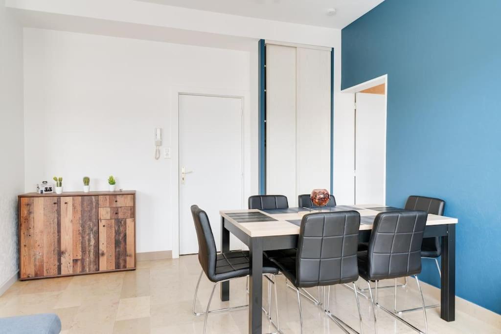 Superbe Appartement A Une Minute A Pied De La Gare Epinal Bagian luar foto